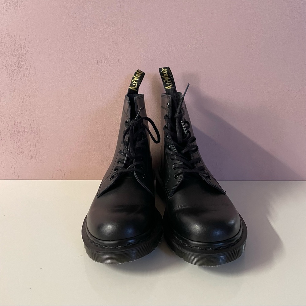 Dr. Martens Rixon Made in England Black Stitch Black Leather 8-Eye Boot NIB Sz 6